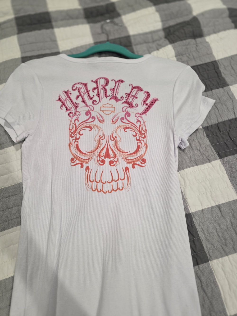 Harley-Davidson Womens White Tee with Pink-Orange Skull Graphic